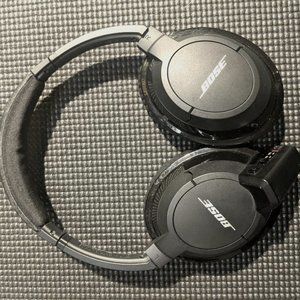 Bose SoundLink AE2w Around Ear Wireless Headphones